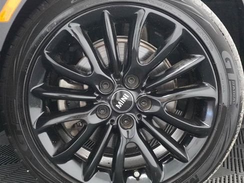 Used 2019 MINI Cooper Clubman ALL4 AWD/4WD image 3