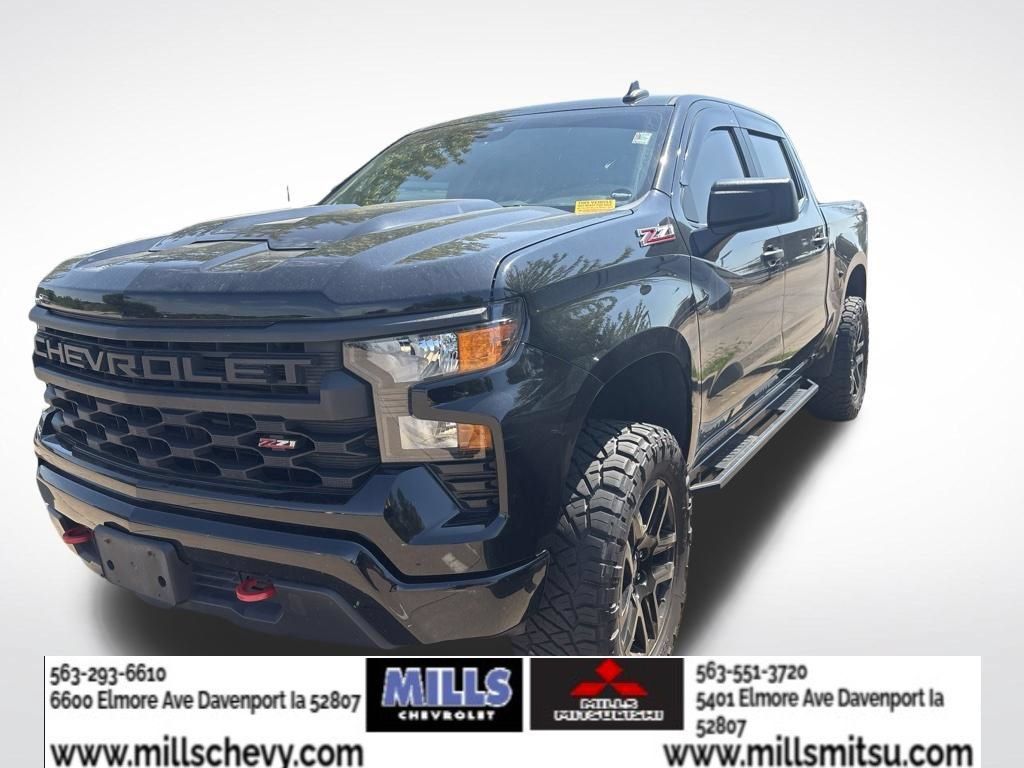 Used 2023 Chevrolet Silverado 1500 Custom Trail Boss AWD/4WD image 2