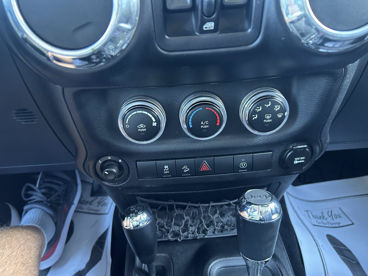 Used 2014 Jeep Wrangler Unlimited Sahara w/ Dual Top Group AWD/4WD image 23