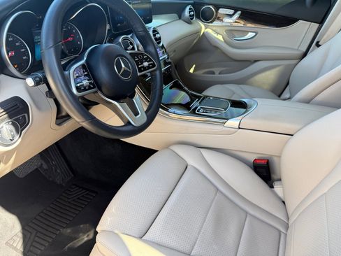 Used 2021 Mercedes-Benz GLC 300 GLC 300 image 25