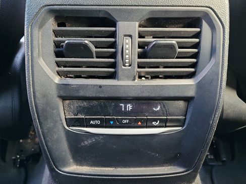 Used 2024 BMW 430i Convertible RWD image 14