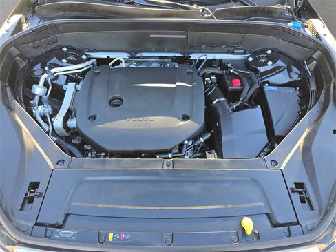 Used 2024 Volvo XC90 B6 Plus image 36