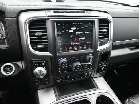 Used 2016 RAM 1500 Limited image 17