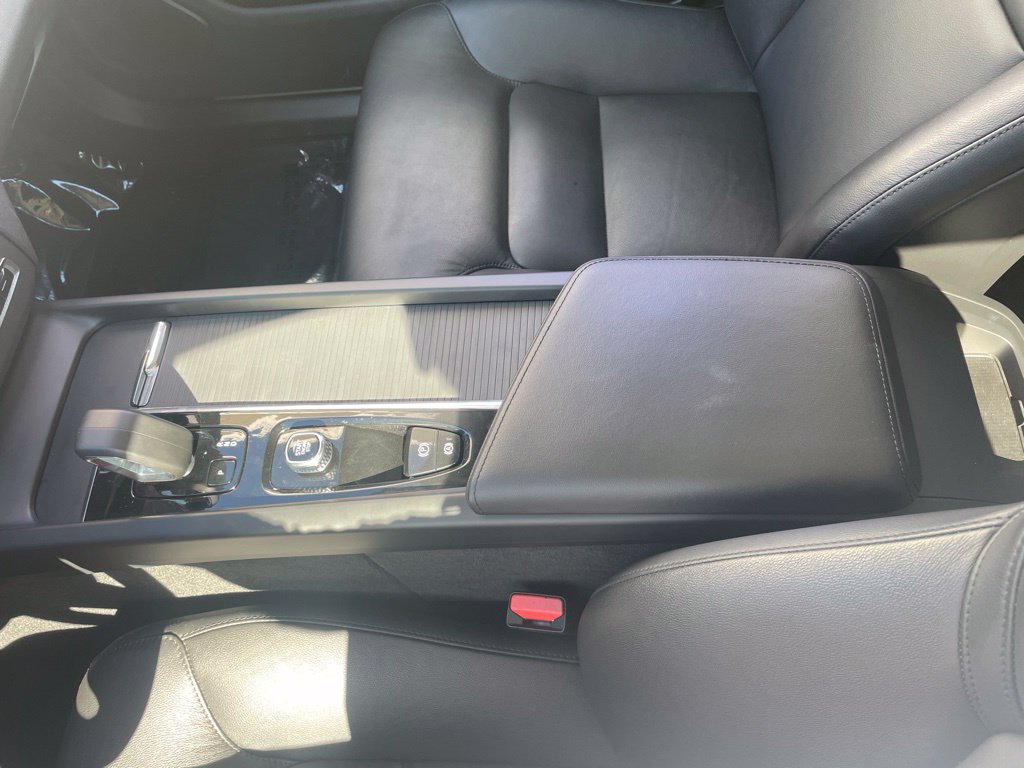 Certified 2024 Volvo XC60 B5 Core w/ Protection Package Premier AWD/4WD image 22
