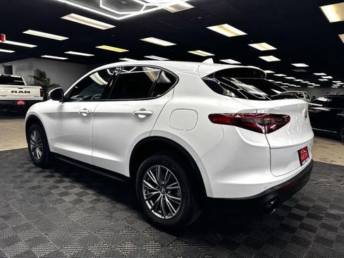 Used 2023 Alfa Romeo Stelvio Sprint RWD image 9
