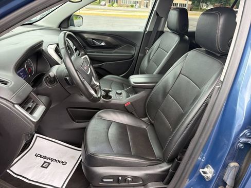 Used 2024 GMC Terrain SLT AWD/4WD image 15