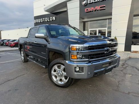 Used 2019 Chevrolet Silverado 2500 LTZ w/ Duramax Plus Package image 3