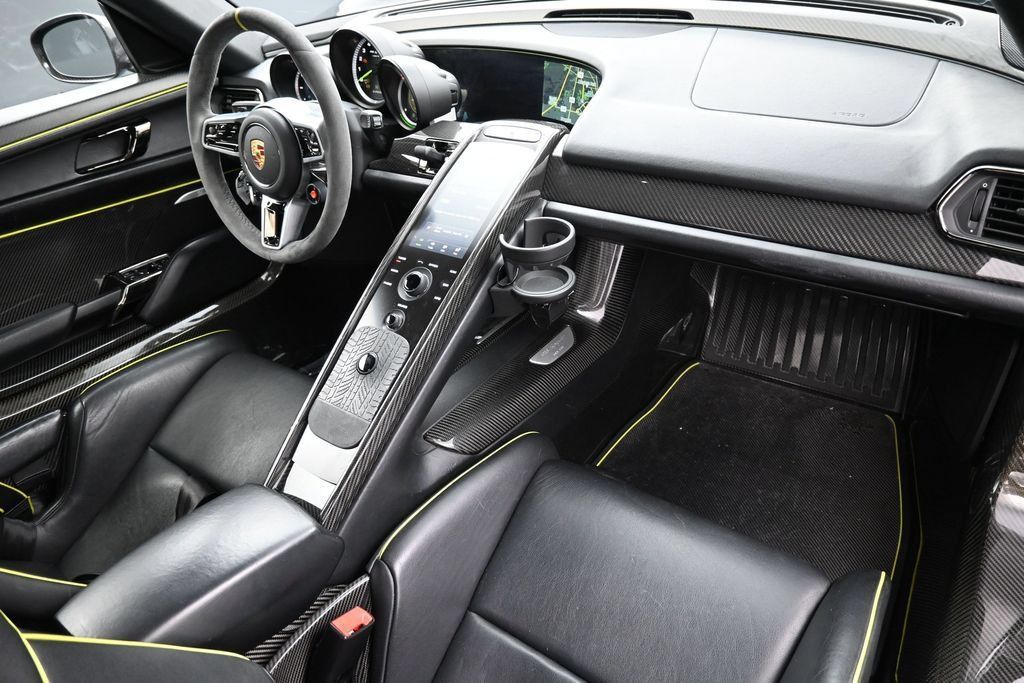Used 2015 Porsche 918 Spyder AWD/4WD image 25