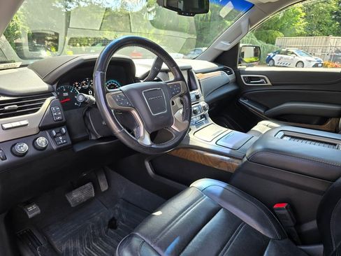 Used 2019 GMC Yukon Denali w/ Denali Ultimate Package AWD/4WD image 13