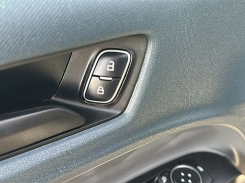 Certified 2025 Ford Maverick XLT w/ XLT Luxury Package image 11