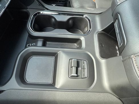 Used 2026 GMC Sierra 2500 AT4 w/ AT4 Premium Plus Package AWD/4WD image 24