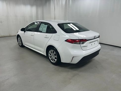 Certified 2025 Toyota Corolla LE FWD image 7