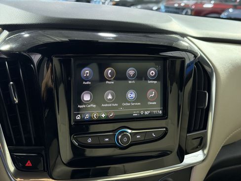 Used 2023 Chevrolet Traverse LS FWD image 22