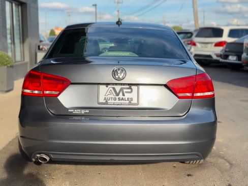 Used 2013 Volkswagen Passat 2.5 SE FWD image 3