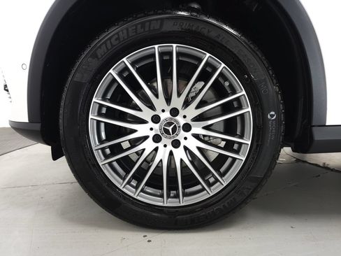 Certified 2026 Mercedes-Benz GLC 300 4MATIC image 36