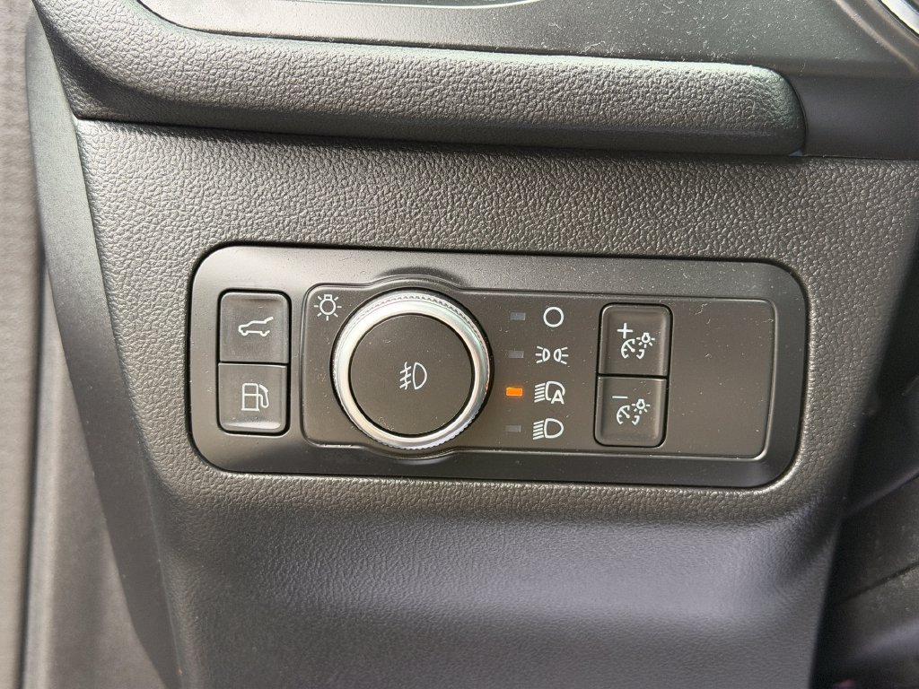 Used 2022 Ford Escape Titanium AWD/4WD image 21