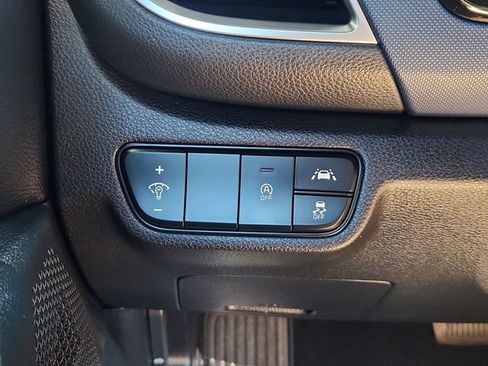 Used 2022 Kia Seltos S AWD/4WD image 36