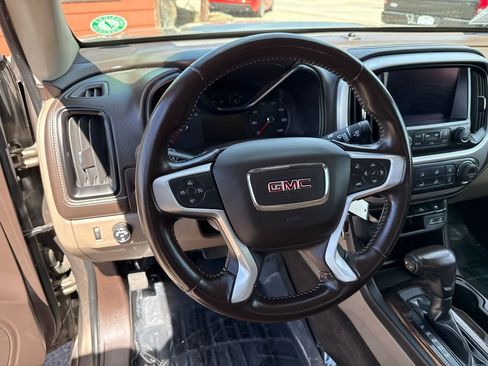 Used 2015 GMC Canyon SLT image 25