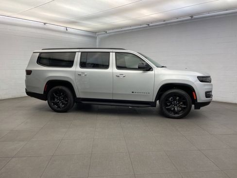 New 2025 Jeep Wagoneer Series II image 2