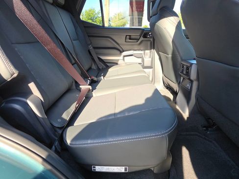 New 2026 Toyota 4Runner TRD Off-Road Premium AWD/4WD image 17