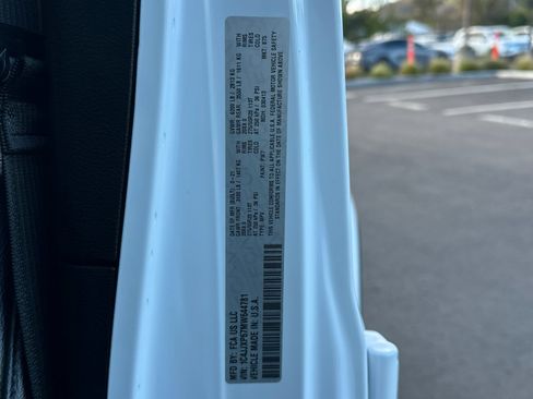 Used 2021 Jeep Wrangler Unlimited Sahara w/ Cold Weather Group image 20