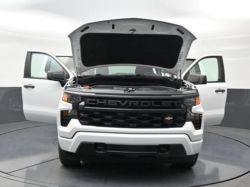 Used 2022 Chevrolet Silverado 1500 Custom RWD image 32