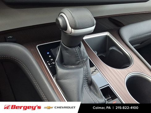 Used 2023 Toyota Sienna XLE AWD/4WD image 18