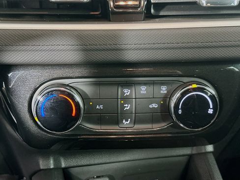 Used 2025 Chevrolet TrailBlazer LT image 22