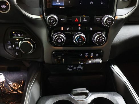 New 2026 RAM 1500 4x4 Crew Cab image 20