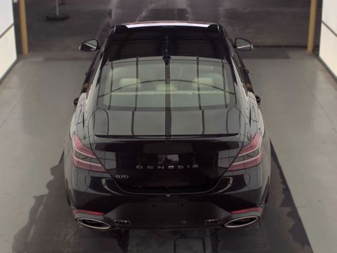 Used 2025 Genesis G70 2.5T RWD image 6