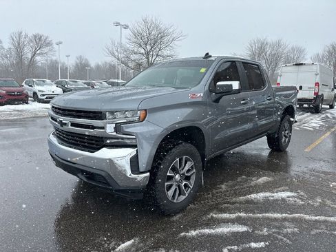 Used 2020 Chevrolet Silverado 1500 LT w/ All-Star Edition image 4