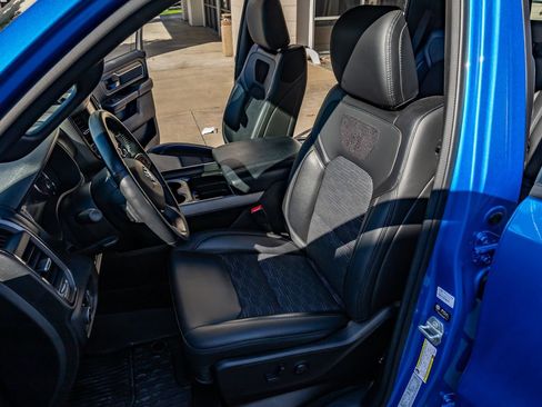 Used 2023 RAM 1500 Big Horn AWD/4WD image 30