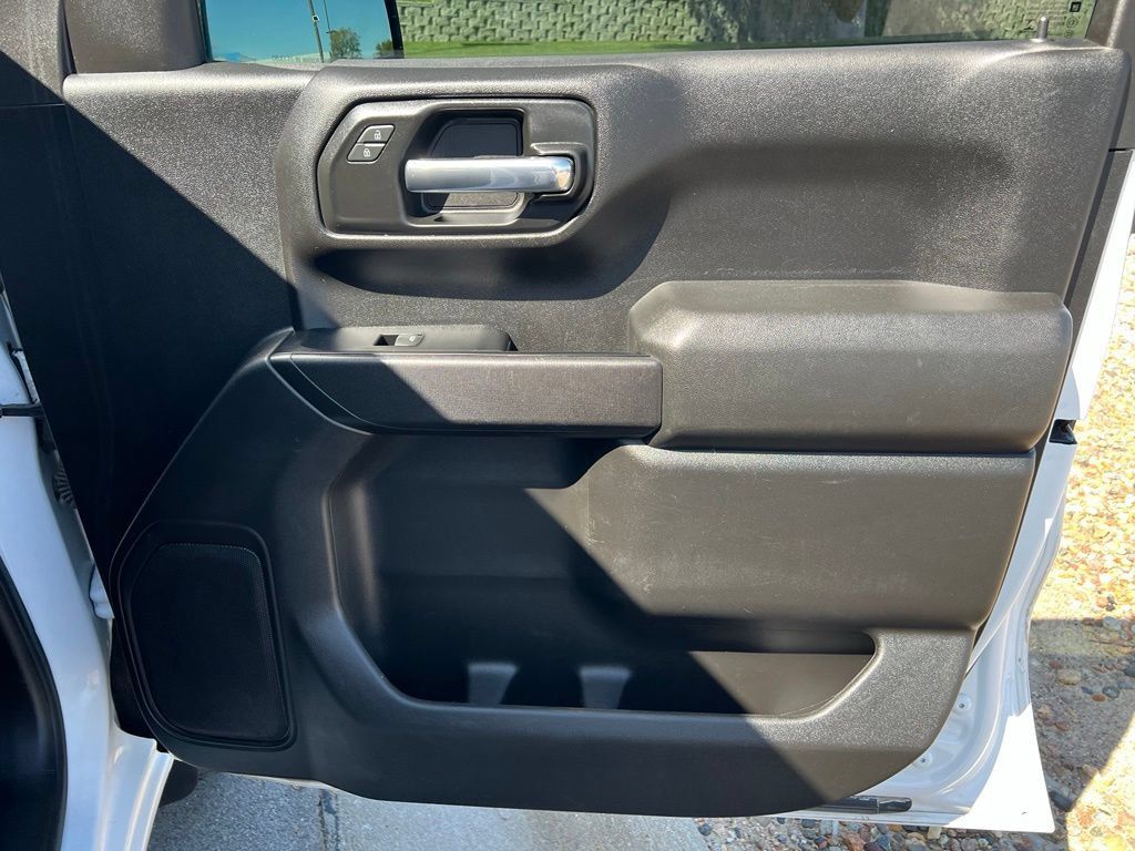 Used 2019 Chevrolet Silverado 1500 Custom Trail Boss w/ Custom Convenience Package AWD/4WD image 26