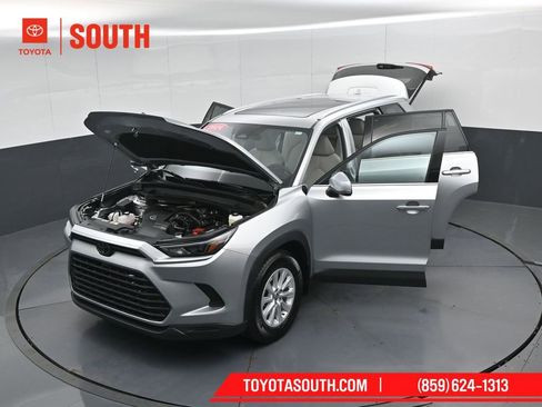 Used 2024 Toyota Grand Highlander AWD image 58