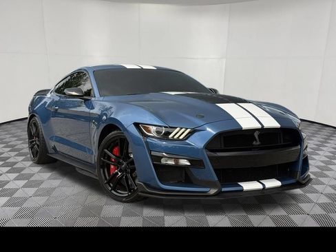 Used 2021 Ford Mustang Shelby GT500 w/ Technology Package RWD image 4