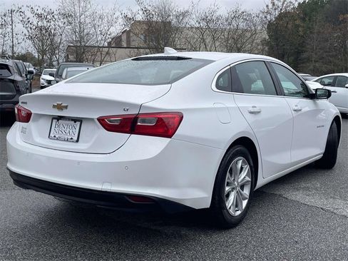 Used 2024 Chevrolet Malibu LT image 3