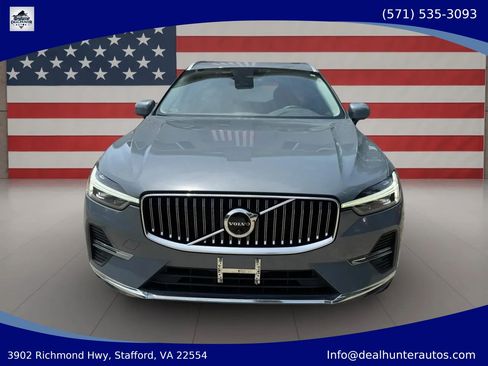 Used 2023 Volvo XC60 B5 Plus FWD image 2