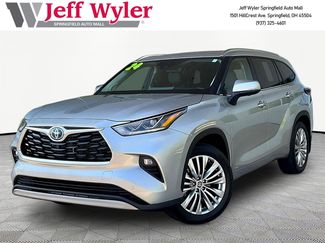 Used 2024 Toyota Highlander Platinum AWD/4WD video 1