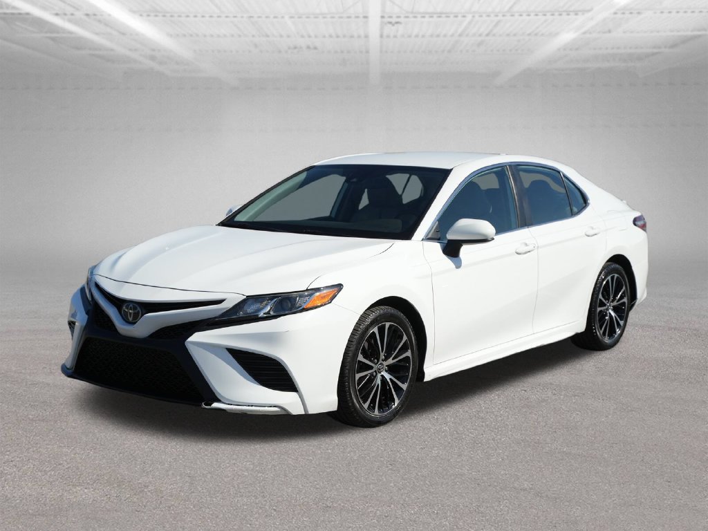Used 2020 Toyota Camry SE FWD image 3