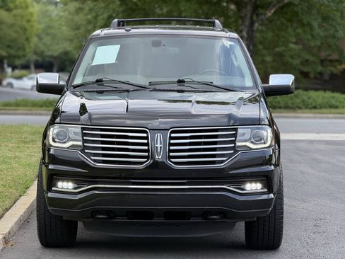 Used 2015 Lincoln Navigator 4WD image 4
