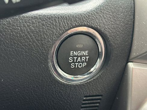 Certified 2018 Toyota 4Runner Limited image 28