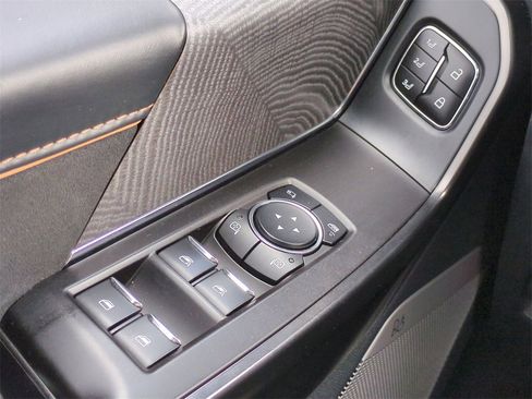 Used 2023 Ford F150 Platinum image 23