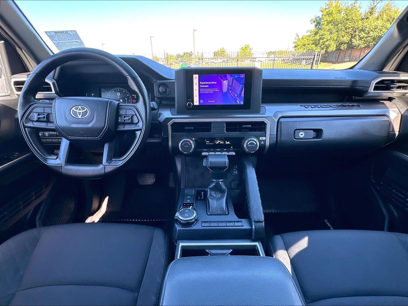 Used 2025 Toyota Tacoma SR5 AWD/4WD image 18