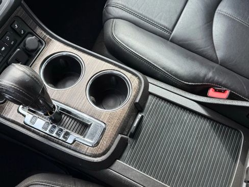 Used 2017 GMC Acadia Limited SLT image 22