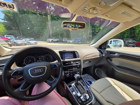 Used 2016 Audi Q5 2.0T Premium Plus w/ Technology Package AWD/4WD image 14