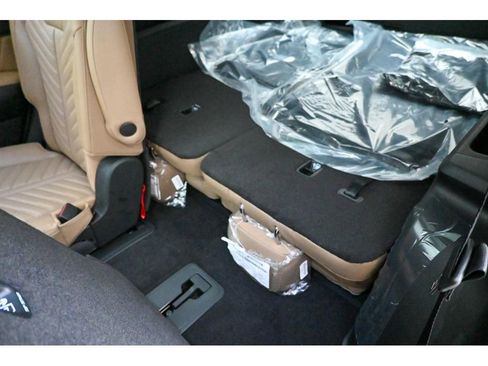 New 2026 Kia Sorento SX Prestige image 13