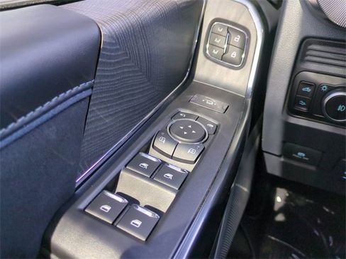 Used 2025 Ford F350 Platinum w/ FX4 Off-Road Package image 29
