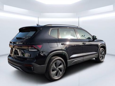 Used 2025 Volkswagen Taos S FWD image 3