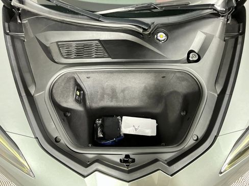 Used 2022 Chevrolet Corvette Stingray w/ Battery Protection Package image 21