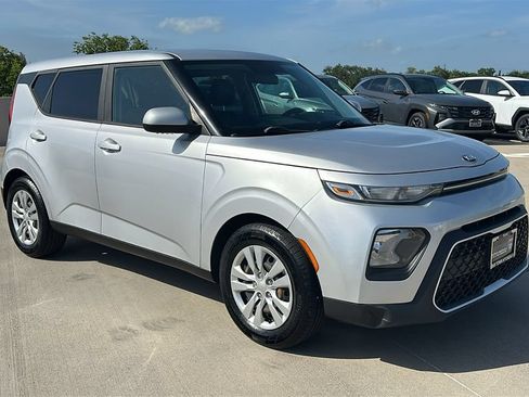 Used 2020 Kia Soul LX FWD image 14